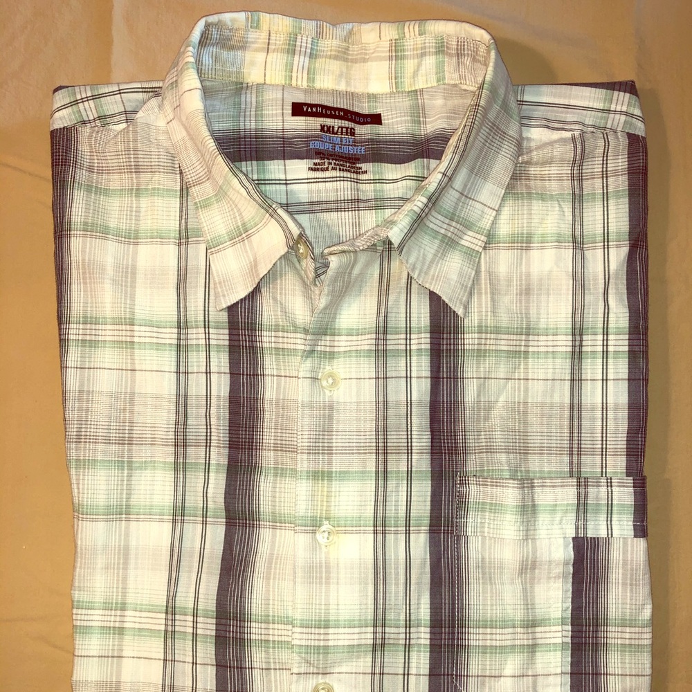 Van Heusen short sleeve button down shirt